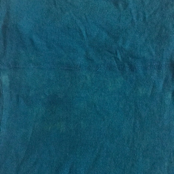 Tank 🎁 - Picture 2 of 5